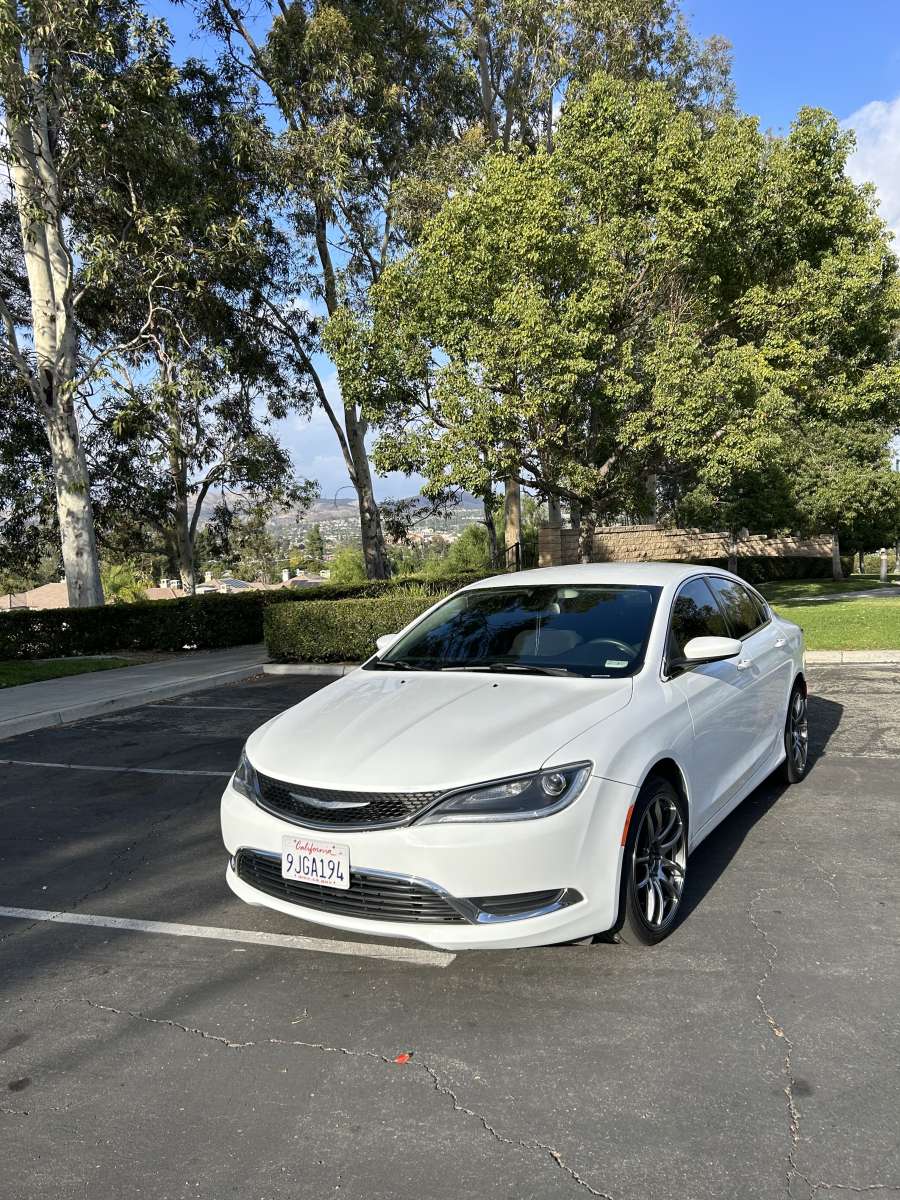 2015 Chrysler 200