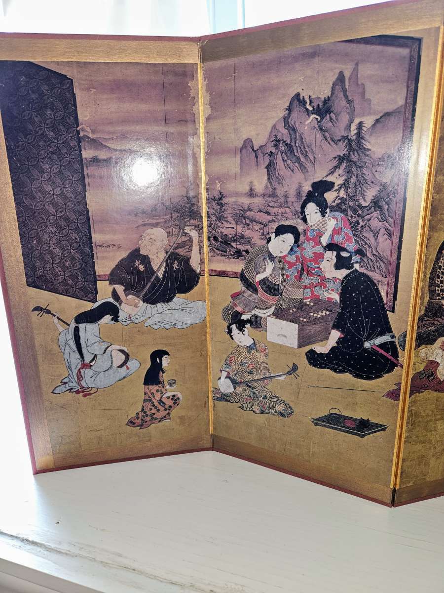 Japanese Foldout Artwork