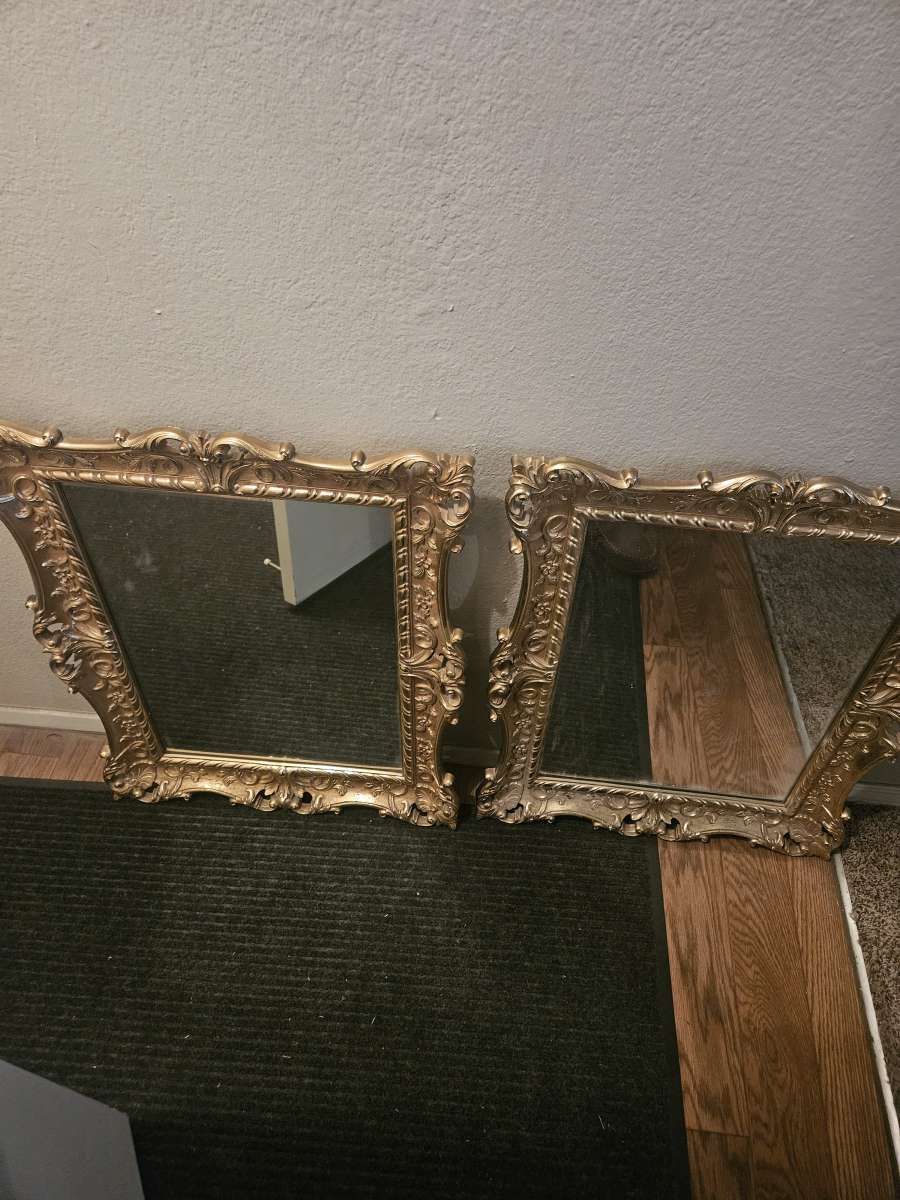 2 mirrors