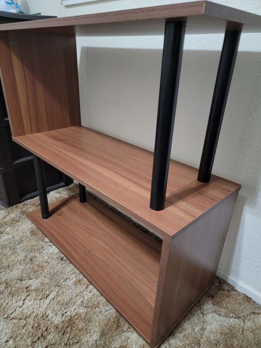 3 shelf book stand