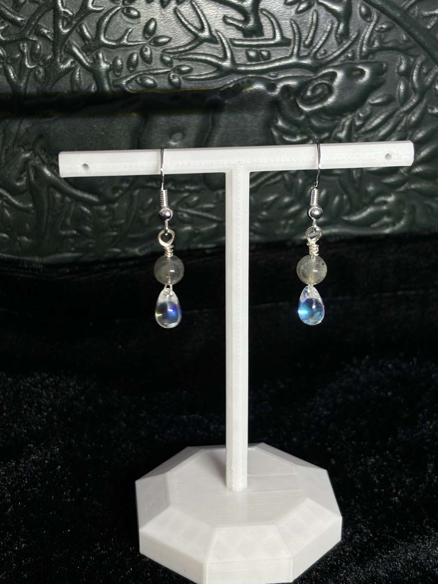 Moon drop earrings in silver
