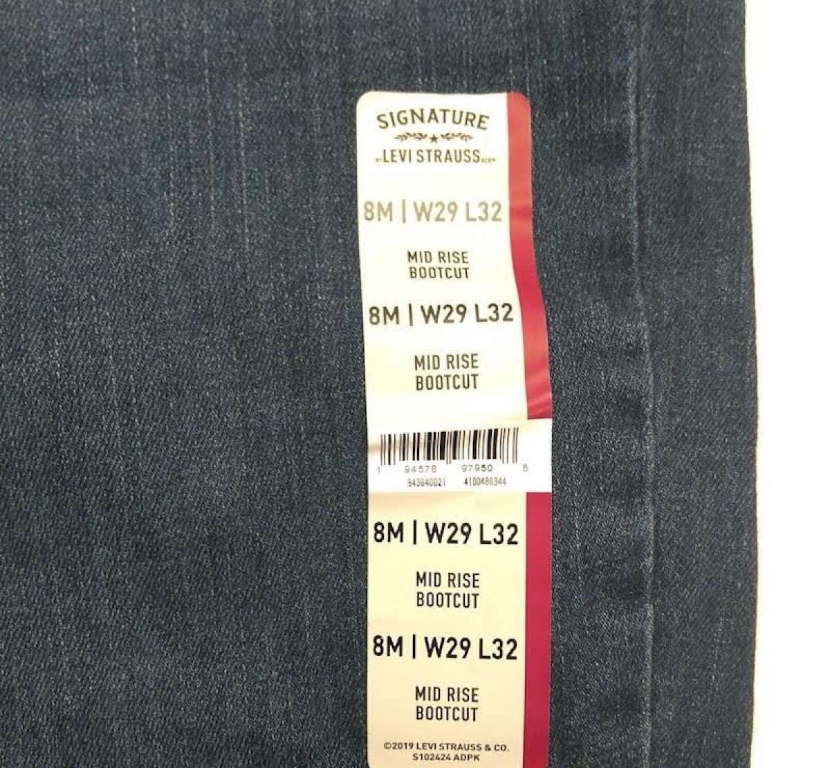 Levis Size 29 x 32 Mid Rise Bootcut Jeans NWT