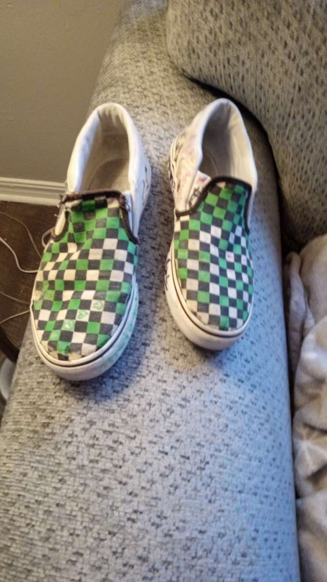size 8 old school vans