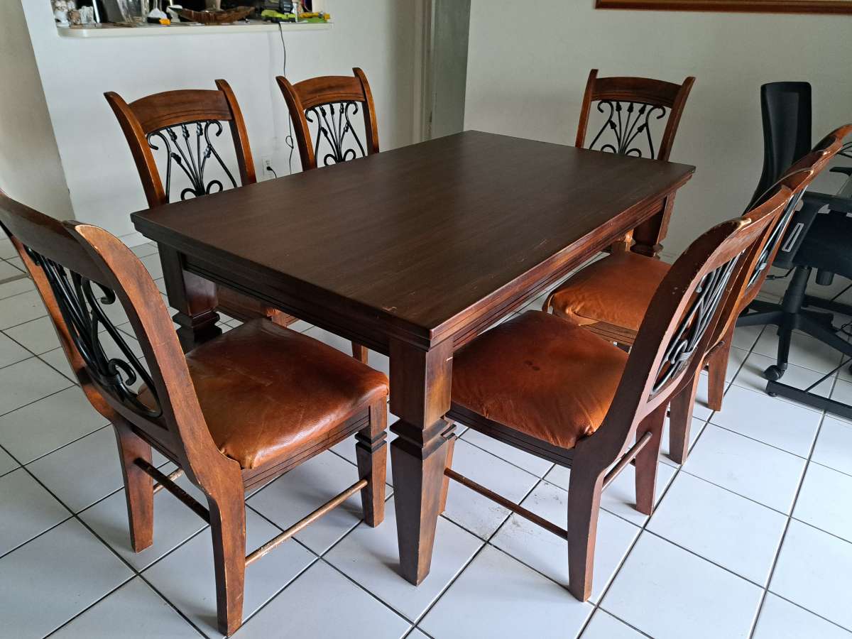Dining room wooden table