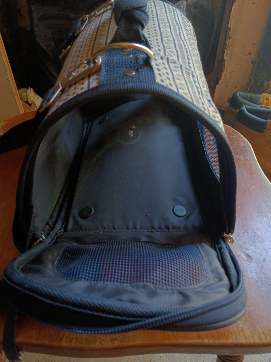 advantage pet carrier bag like contour