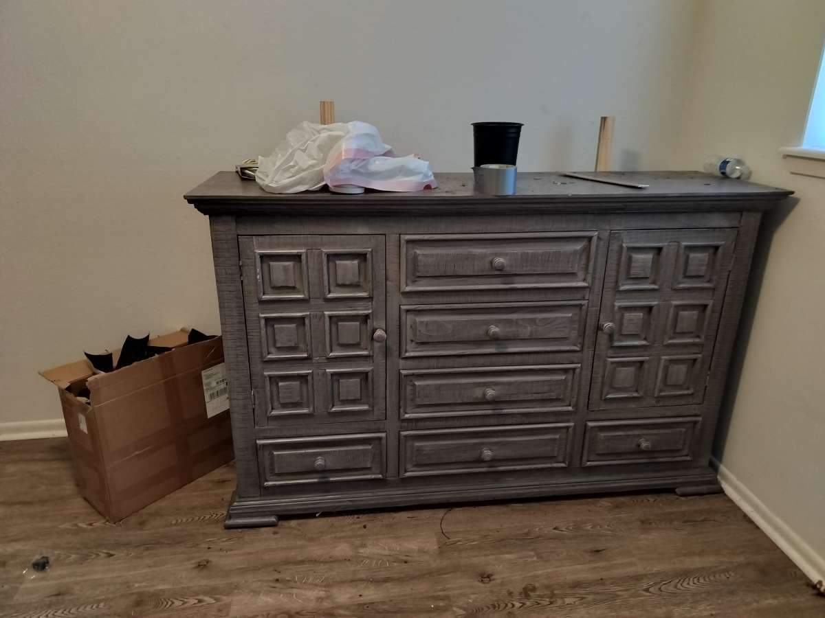large king size bed and or dresser