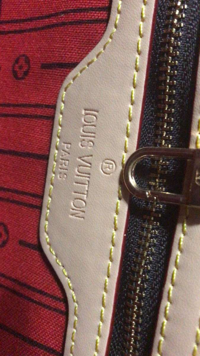 womans original purse