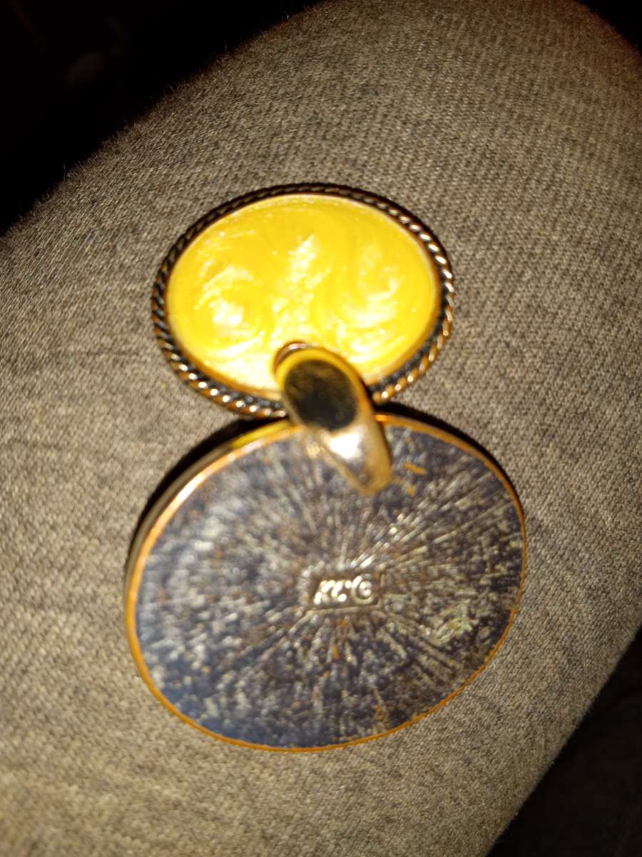 2 Oval Shape Stones Pendants