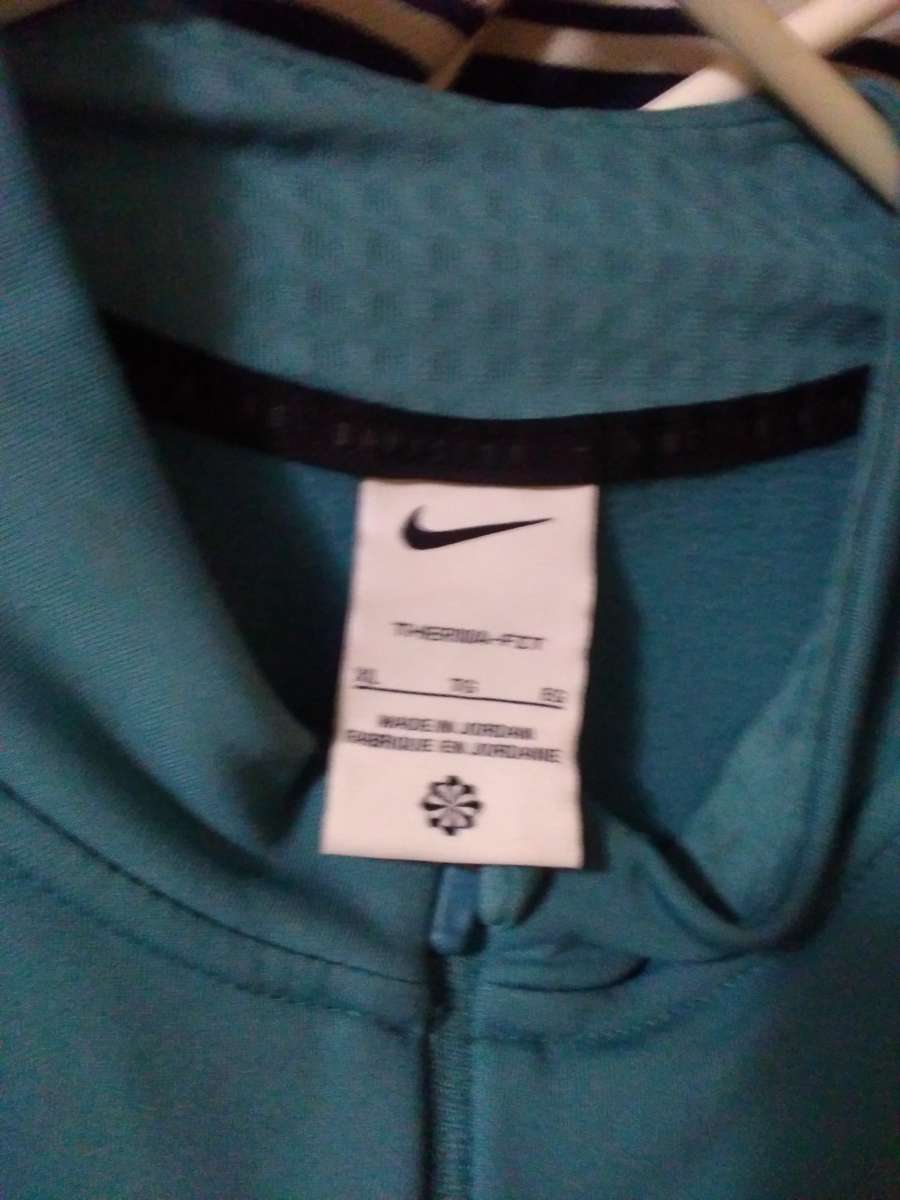 mens DriFit running jacket Nike