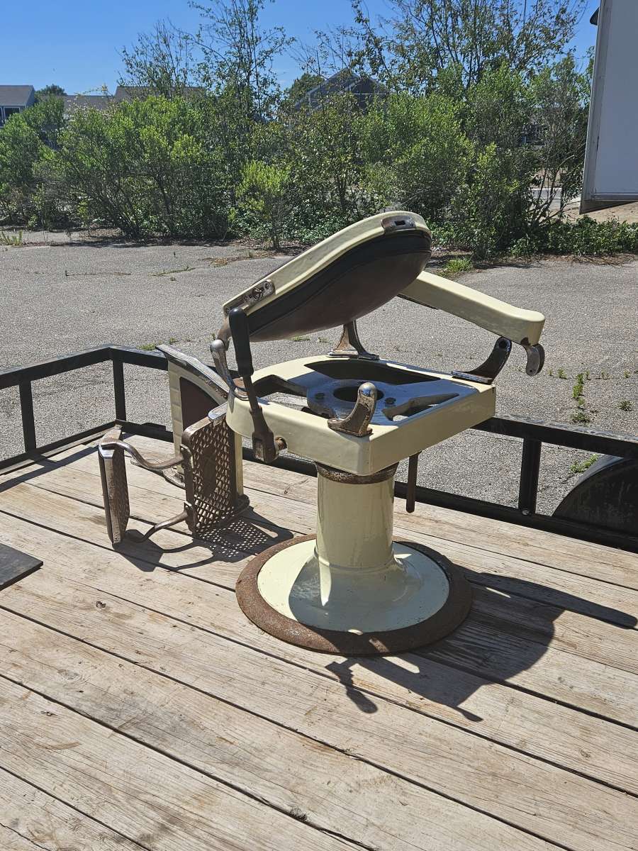 barbers chair
