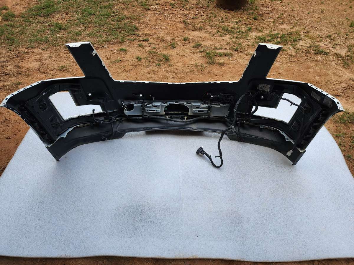 2015 2016 2017 2018 2019 2020 Cadillac Escalade Front Bumper