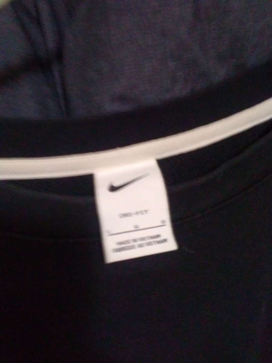 mens Nike large sweater DriFit