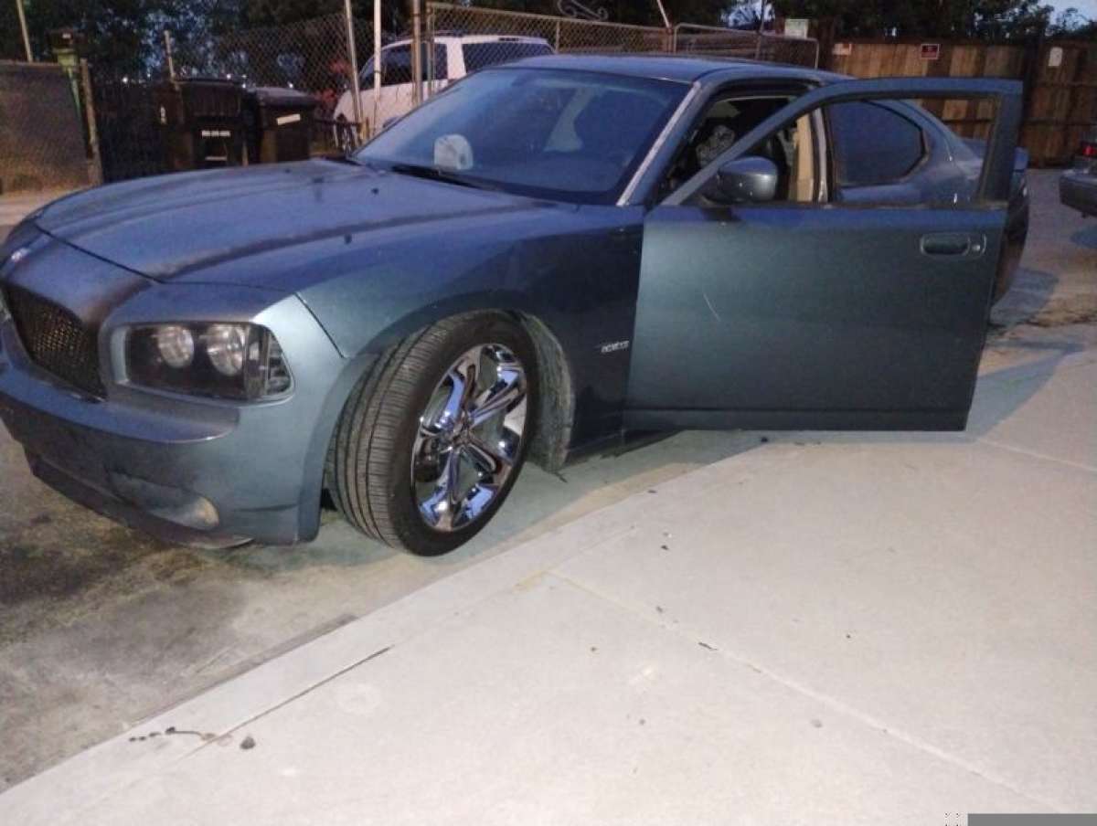 Dodge Charger 06