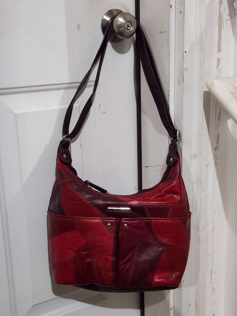 NEW Women Handbag Purse   Moving Sale
