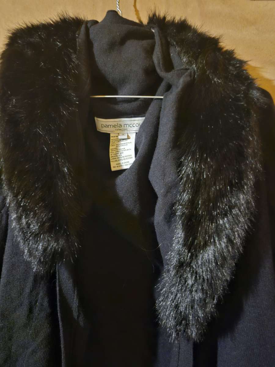 Pamela McCoy sweater jacket