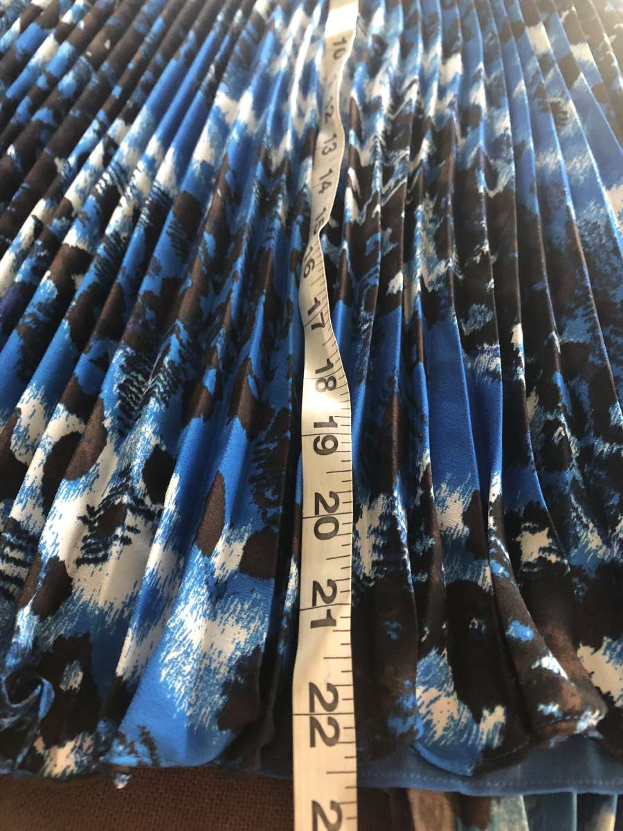 Womans skirt size 12 Ann Taylor