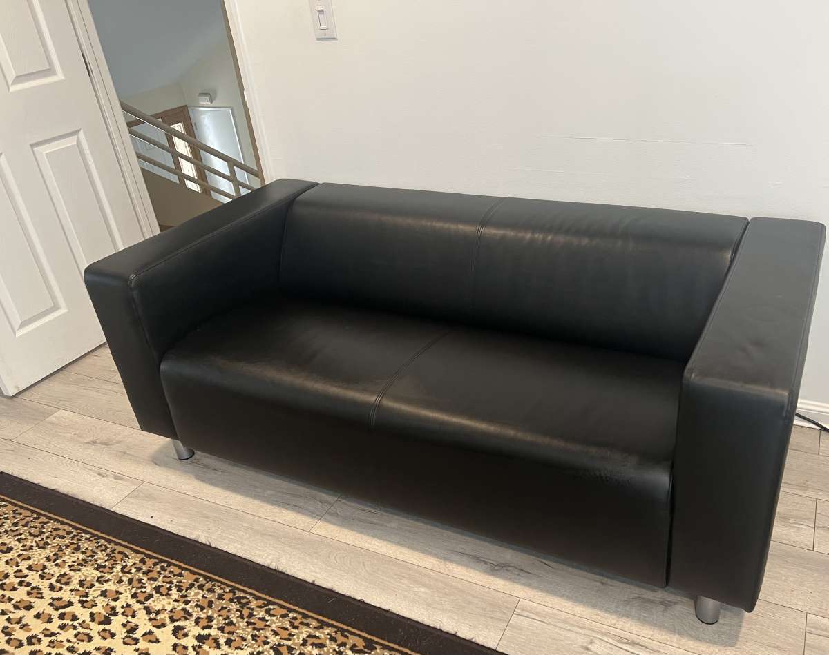 IKEA KLIPPAN COUCH