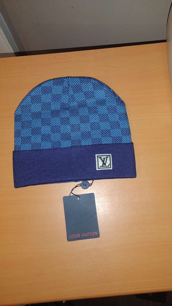 LV BEANIE HAT