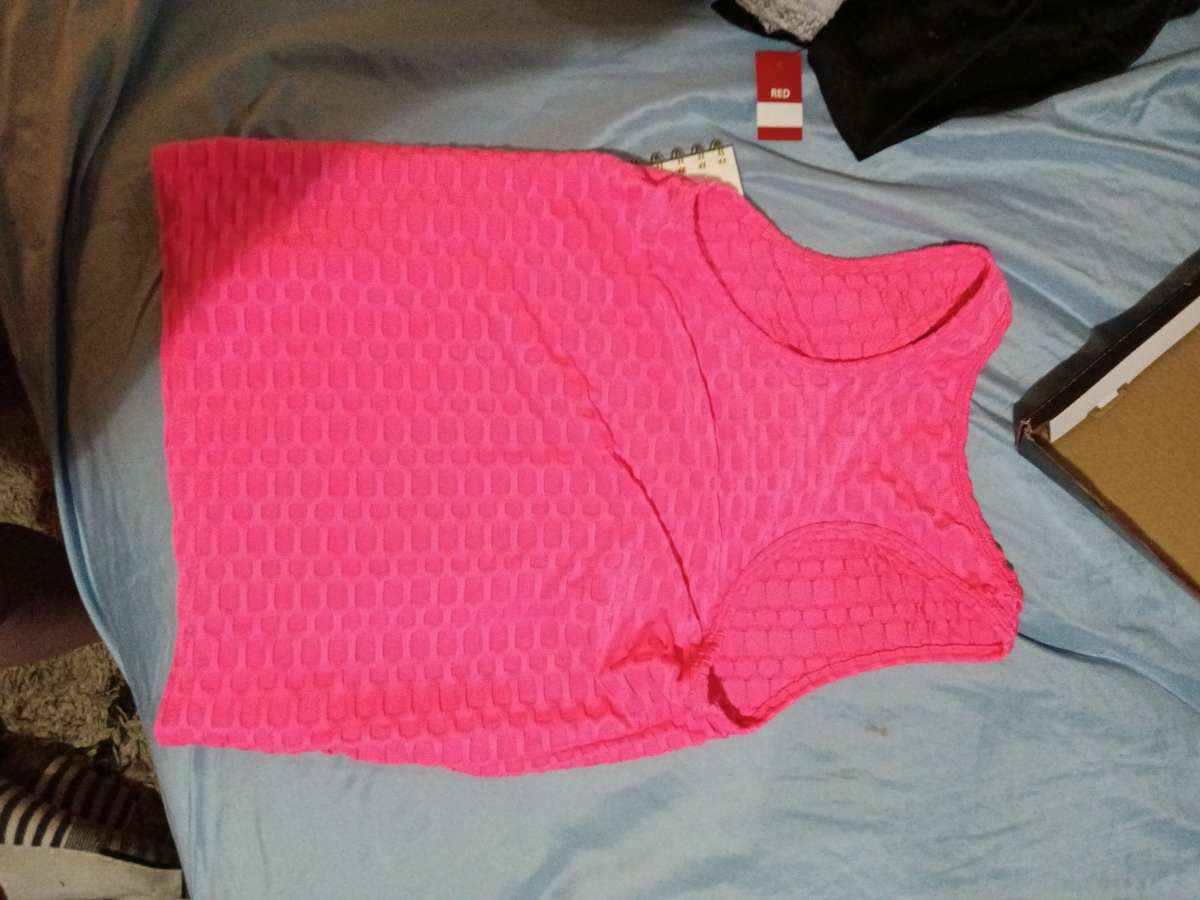Tanktop Pink Colored