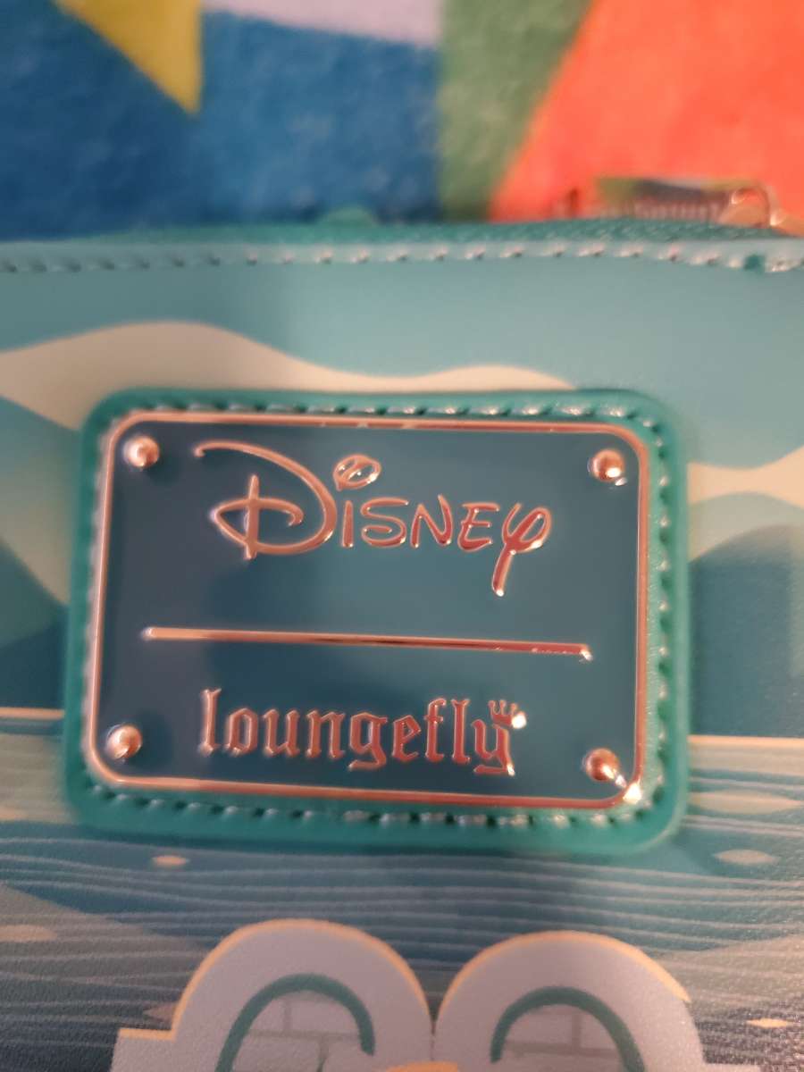 Tangled wallet