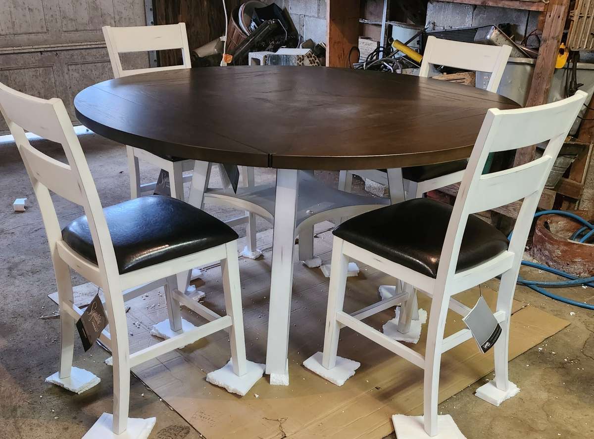 Signature Ashley Drop Leaf Counter Top Height Table Set