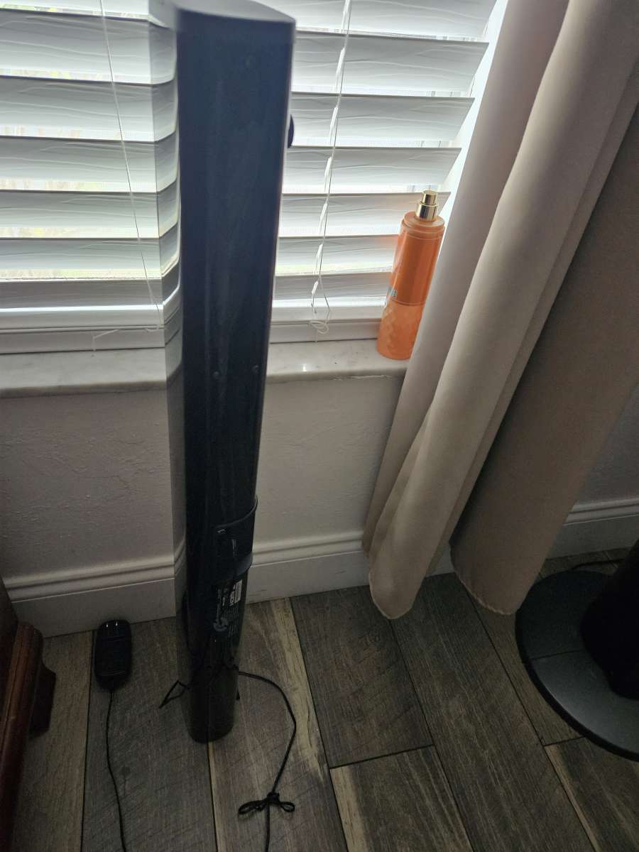 Tcl speaker Bluetooth