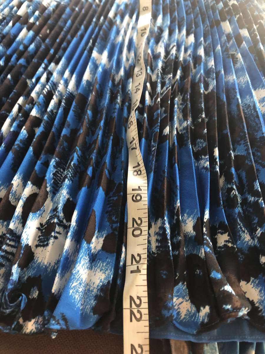 Womans skirt size 12 Ann Taylor