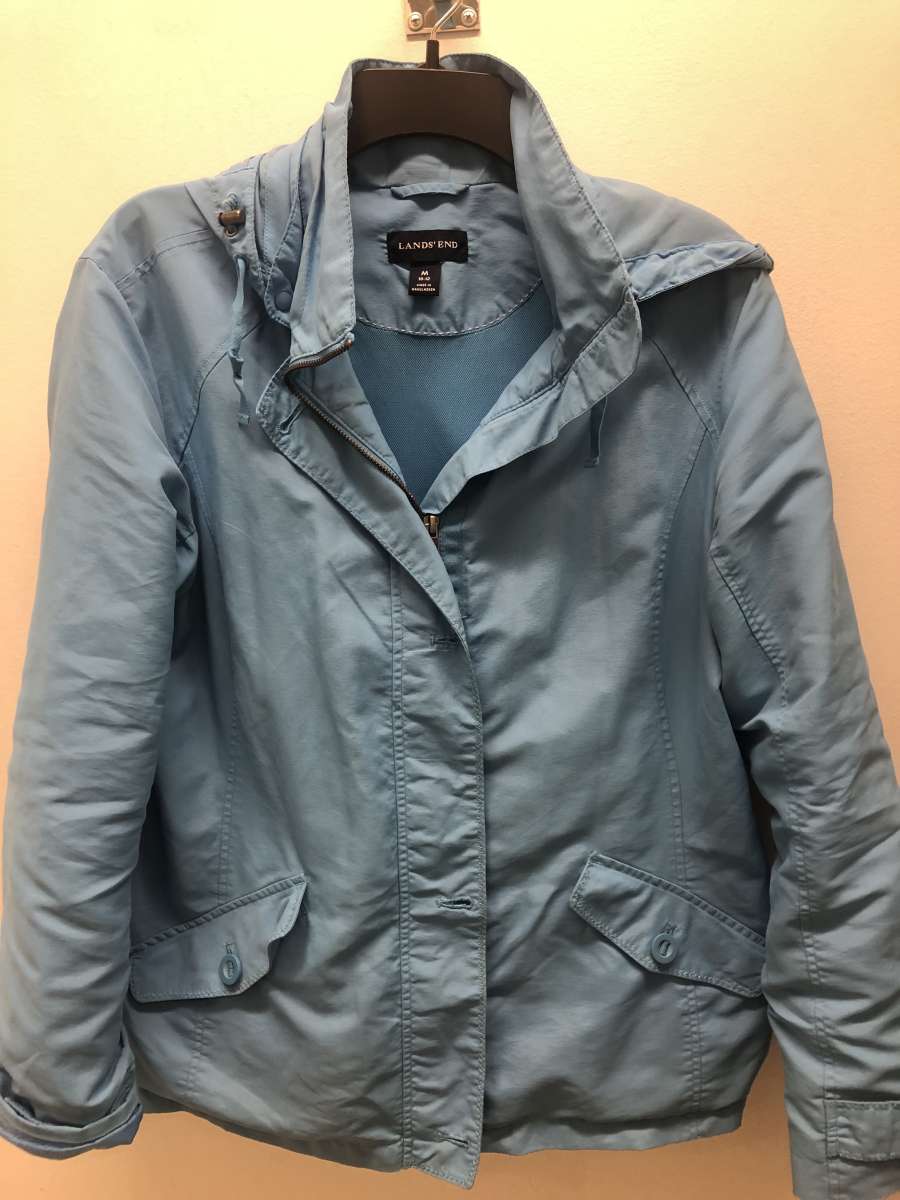 Lands End Womans Windbreaker size M