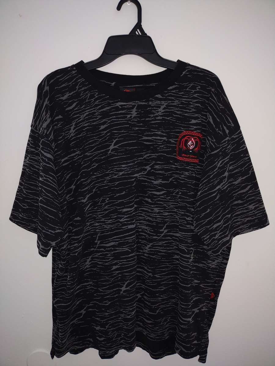 Quiksilver x Stranger Things Lovers Lake TShirt MENS SIZE L