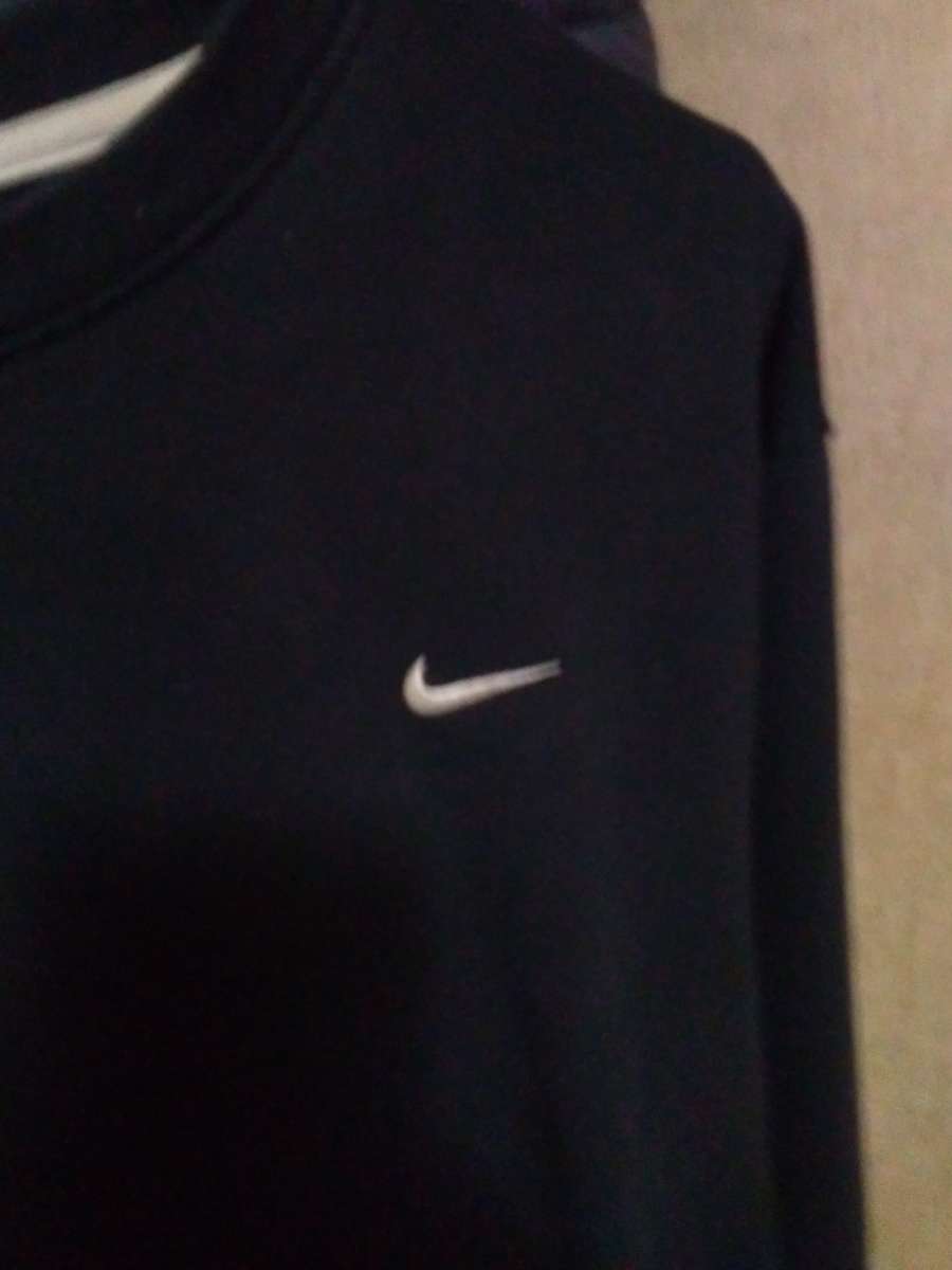mens Nike large sweater DriFit