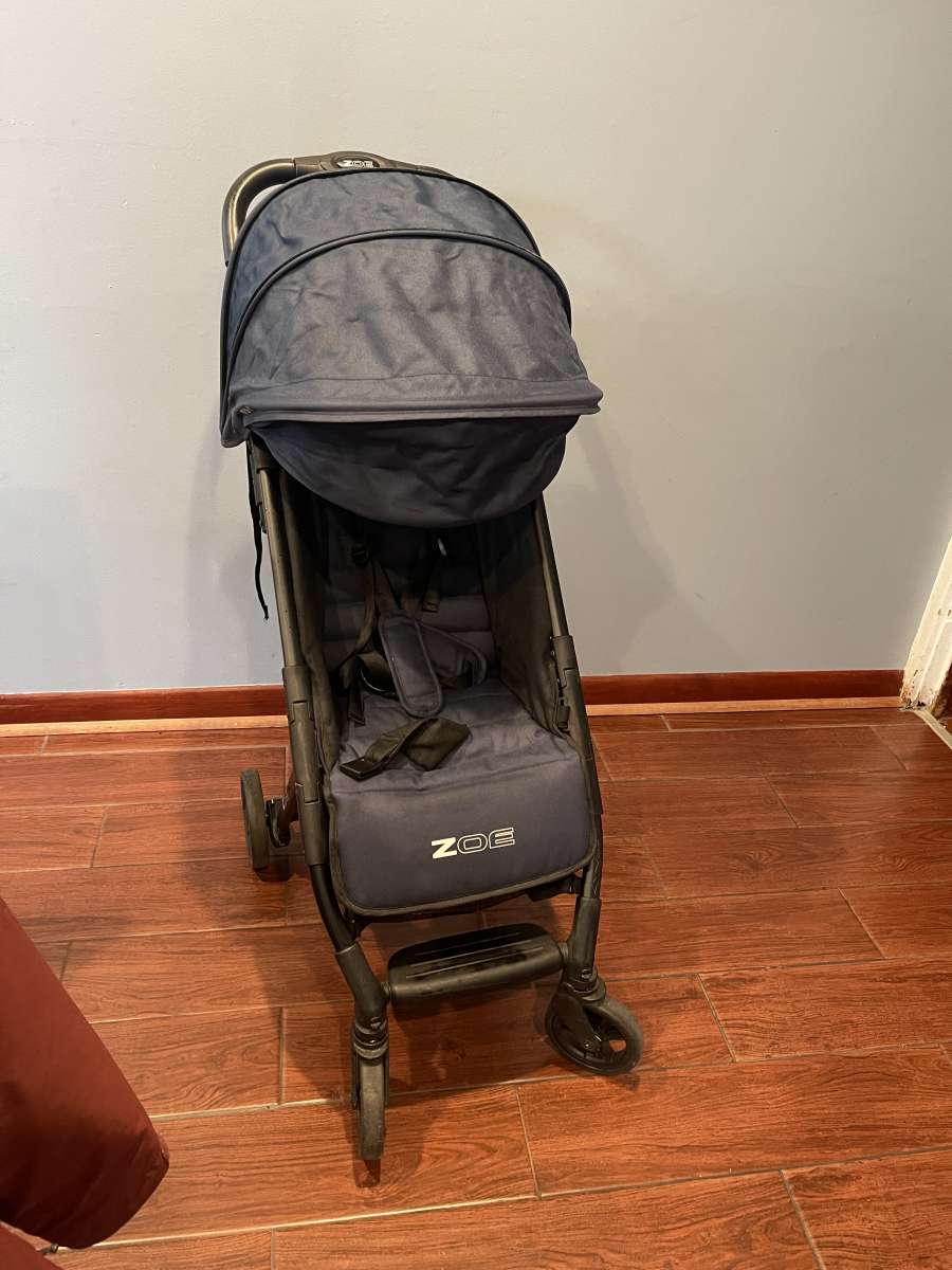 Zoe lightweight stroller