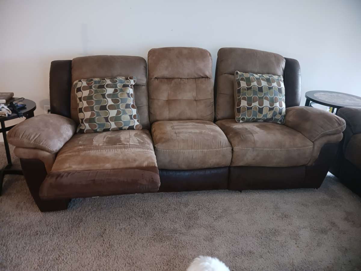 Relocation Sale 2 Rooms