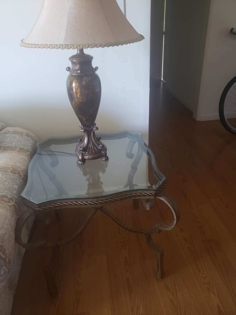 1 coffee table 2 end tables 1 entry table