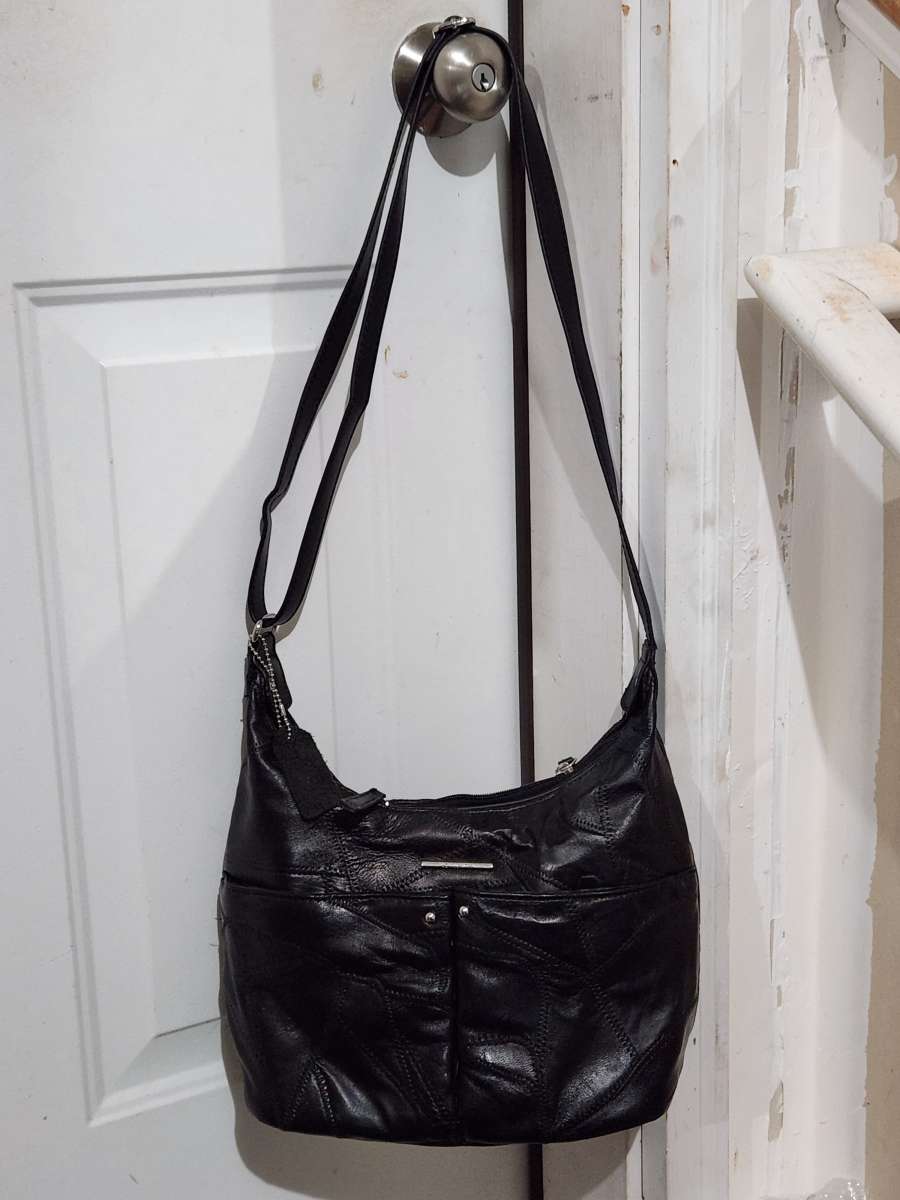NEW Women Handbag Purse   Moving Sale
