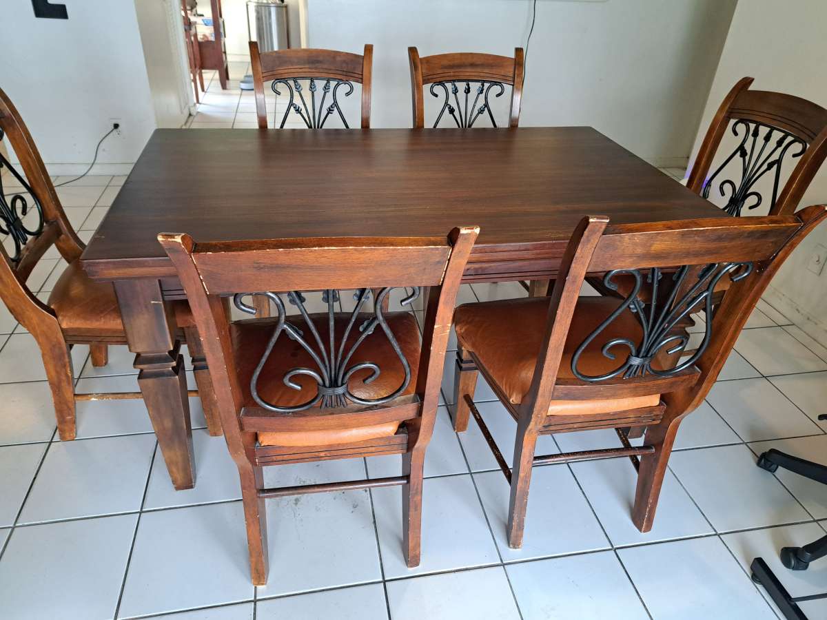 Dining room wooden table