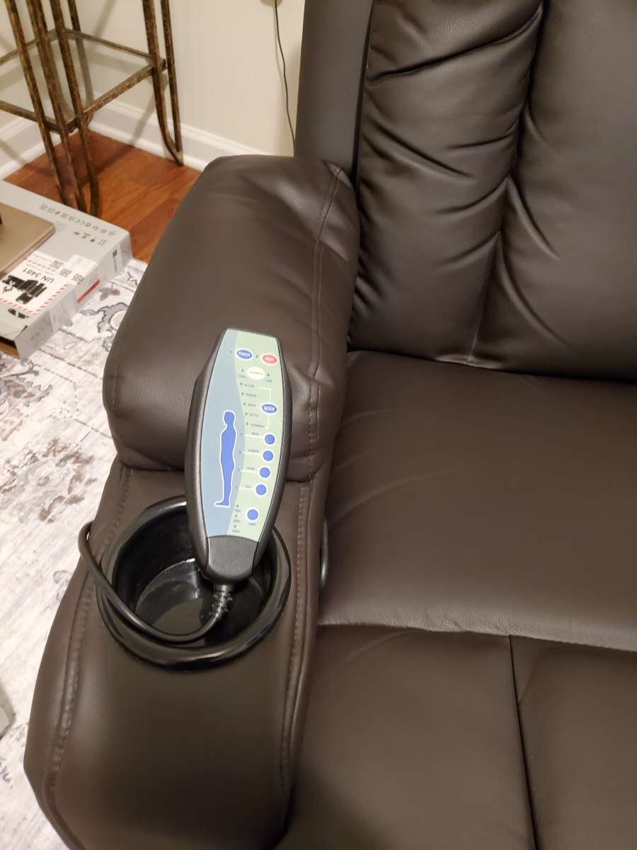 MASSAGE CHAIR