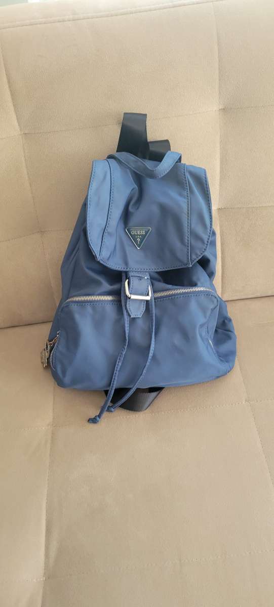guess back bag