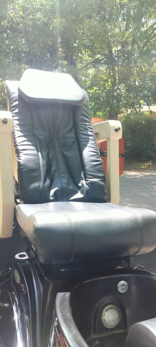 Pacific MX hypeless Petty Manny massaging spa