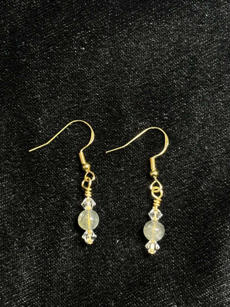 Arctic moon earrings in gold