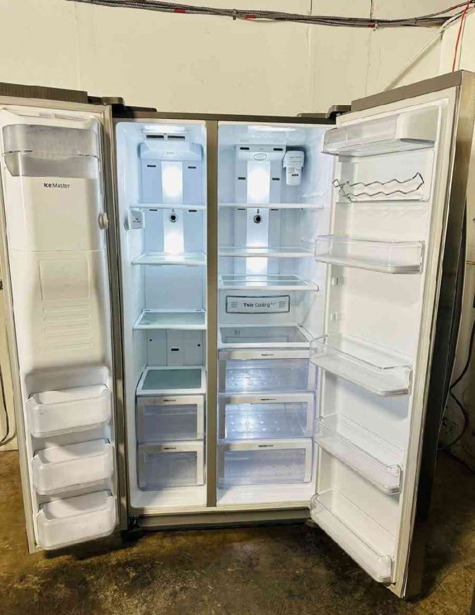 Standing Refrigerator