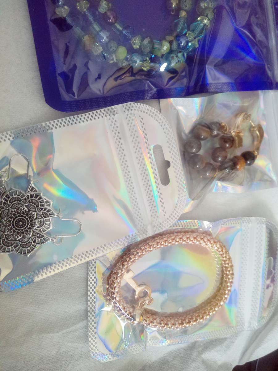 4 piece set9