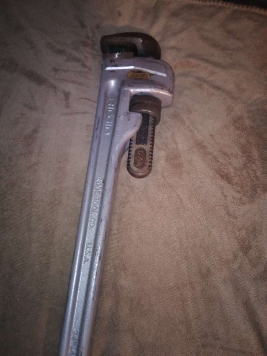 Ridgid 24 in ALUMINUM