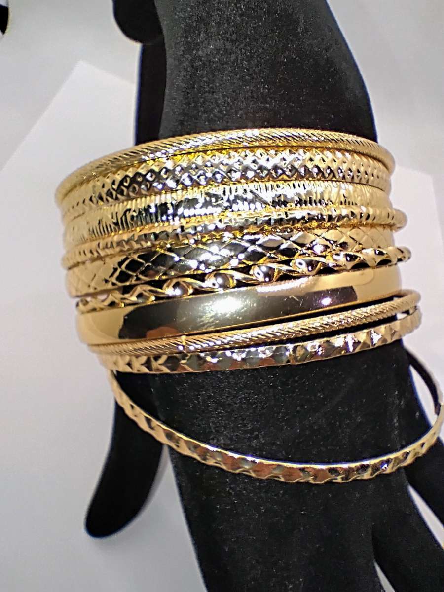 woman bangle bracelet set