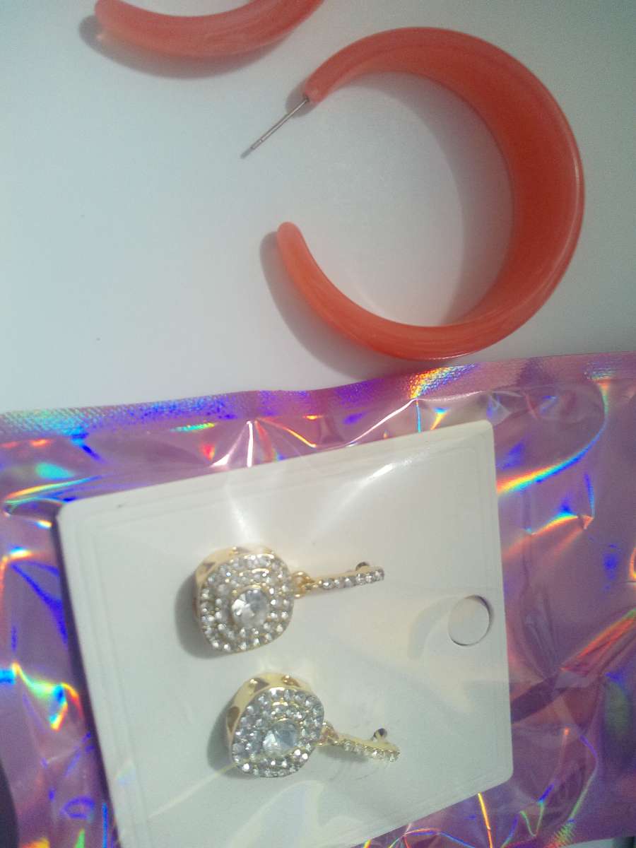 3 piece jewelry lot set 11