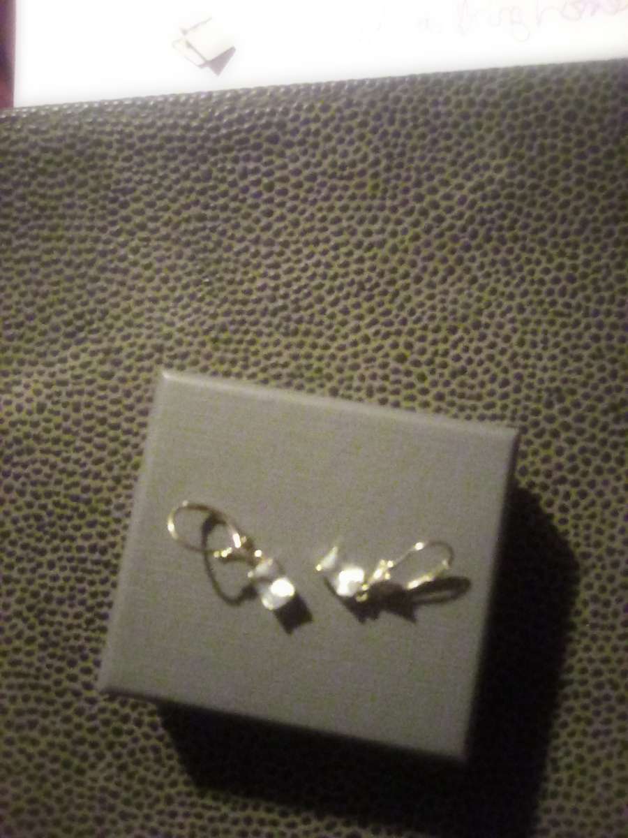 genuine 14k diamond drop earings