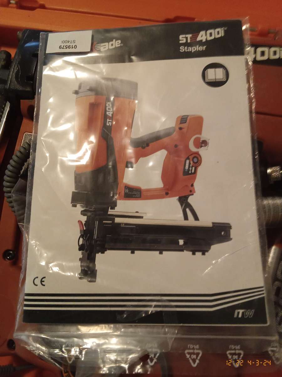 stockade fence stapler