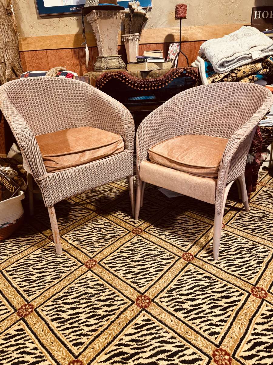 antique wicker chairs