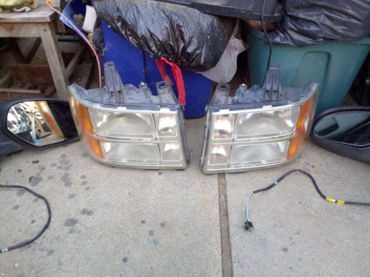 front headlight assembly inside mirrors