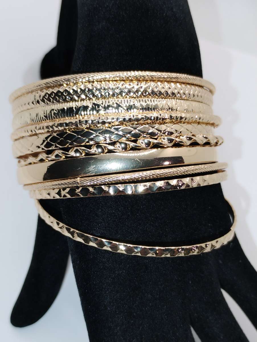 woman bangle bracelet set
