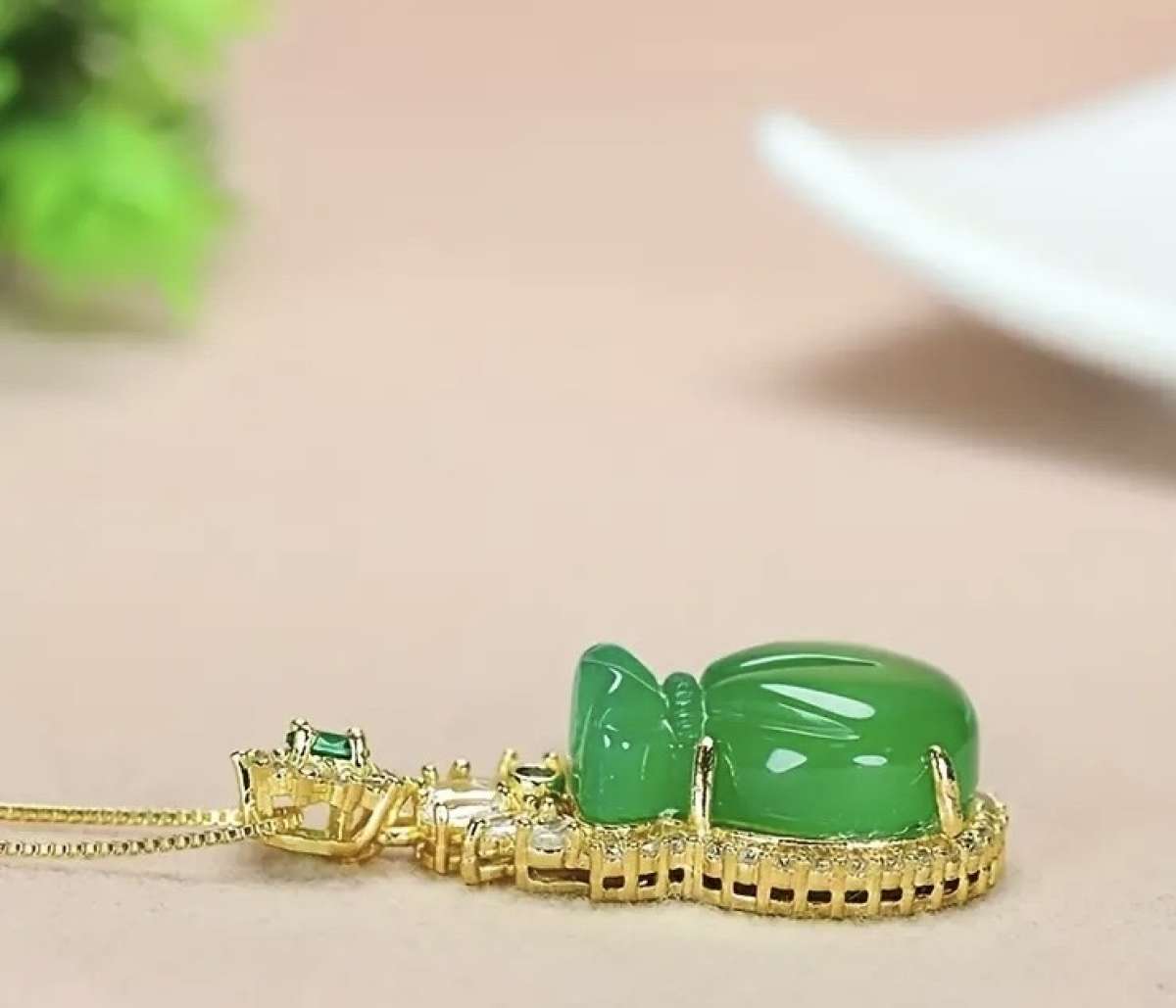 Green Jade Money Pocket Jadeite Pendant Necklace